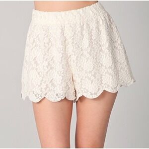 Free People Ivory Cream Floral Lace Scalloped Hem Lined Shorts Women's Small
